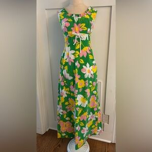 Vintage Princess Kaiulani bright floral dress